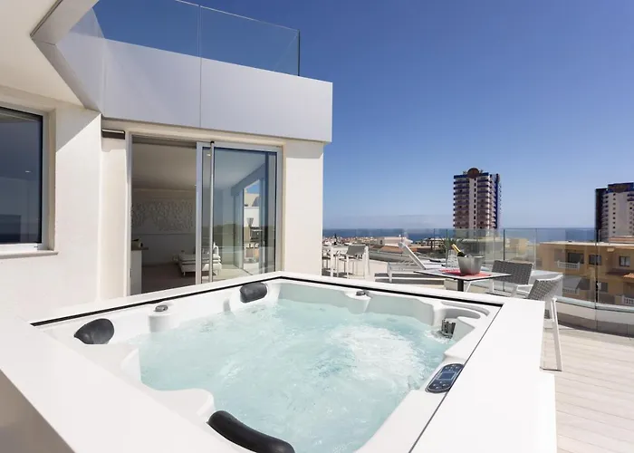 Deluxe Apartment
